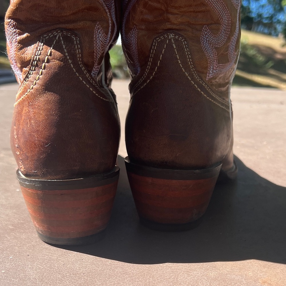 Brown Western  Ariat Cowgirl  Boots - Picture 6 of 14